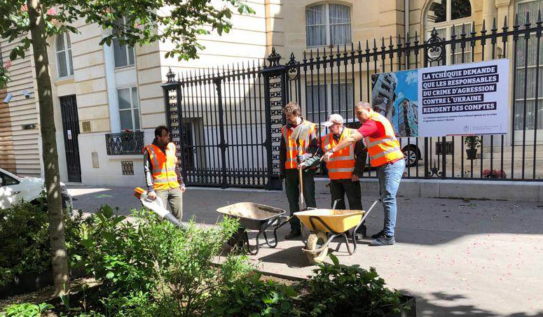 L'image montre l'équipe de NaturEspaces à Paris